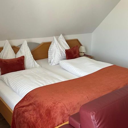 Gaestehaus Freitag Das Kleine Hotel Sankt Georgen im Lavanttal エクステリア 写真